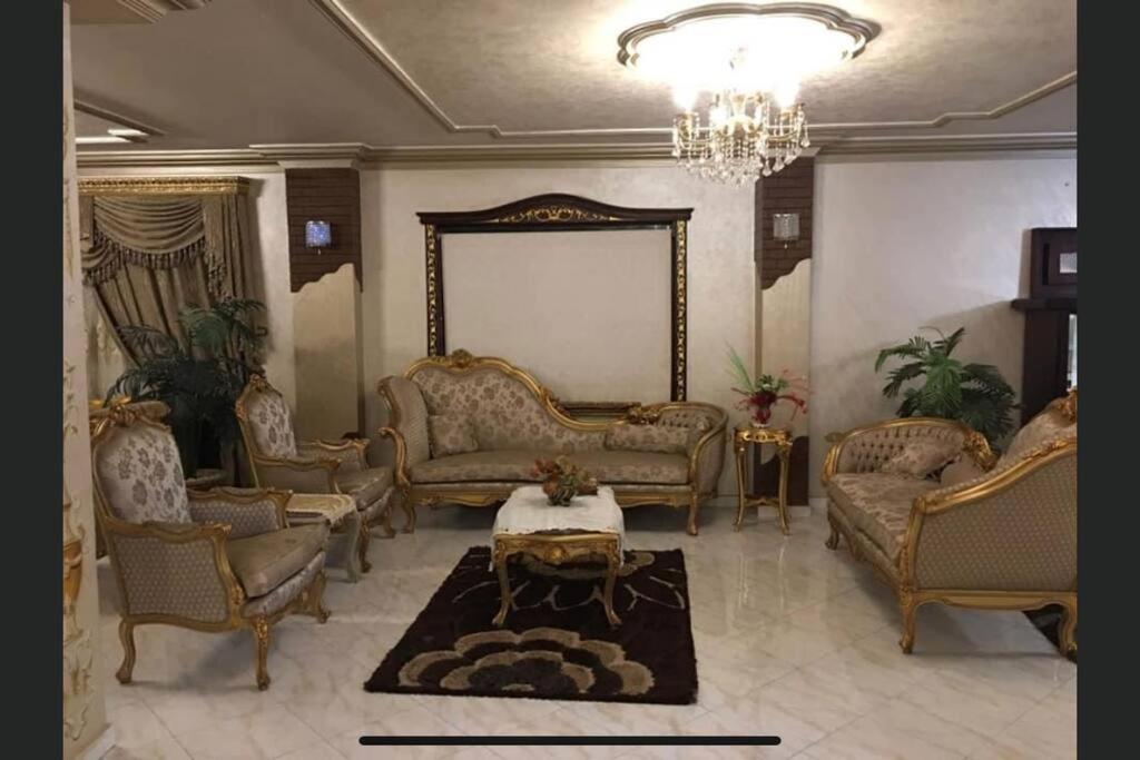 Royal Pyramids Palace Residence 카이로 외부 사진
