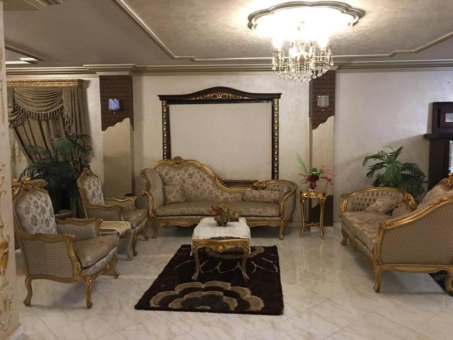 Royal Pyramids Palace Residence 카이로 외부 사진